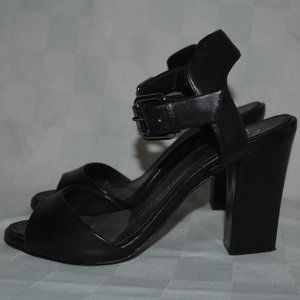 $650 38 7.5 Giuseppe Zanotti Black Leather Heels